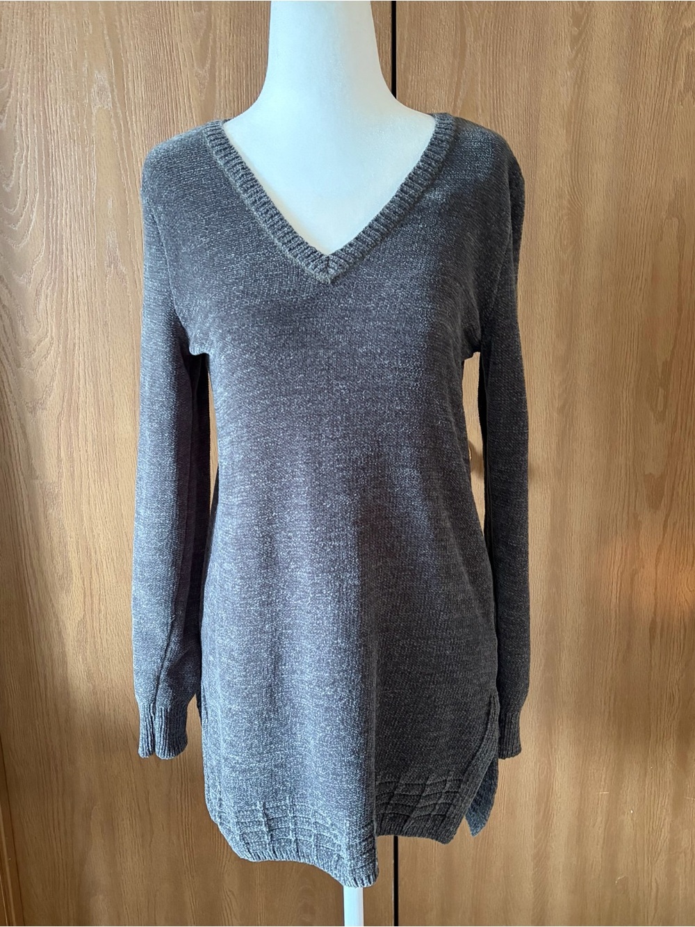 Y2k green long v neck sweater